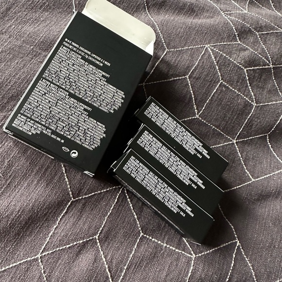 MAC Lipstick set X 3 Reds 💄 - Picture 5 of 7